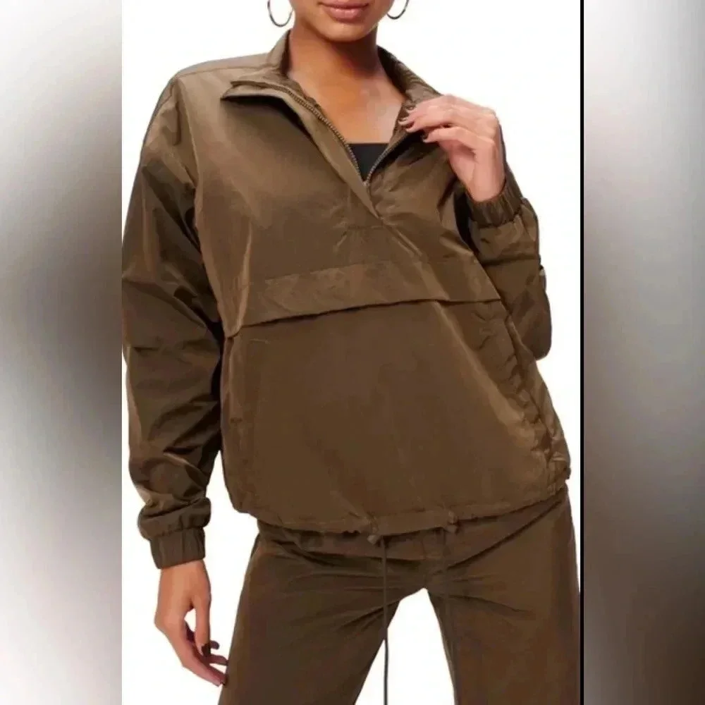 Good American set of pants and sweatshirt
